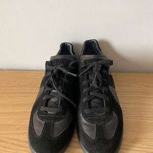 Maison Margiela Men's Black Sneakers